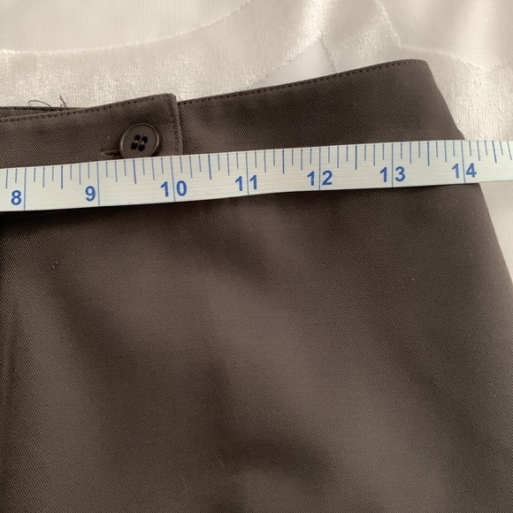 Carlisle Vintage Dark Brown Pantsuit. 48% Wool. Buttons & Stud Detailing. Size 6 - Picture 10 of 15